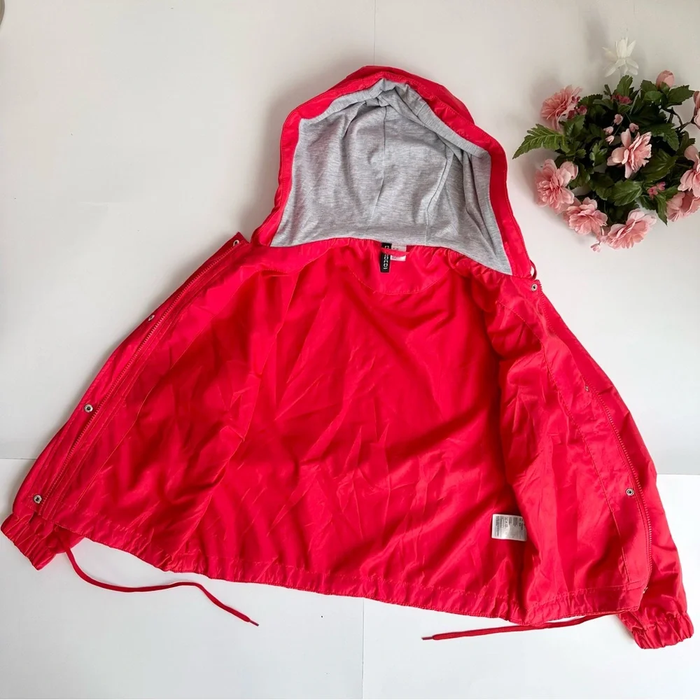 H&M DIVIDED Bright Red Hooded Zip Up Windbreaker Jacket - Picture 10 of 15